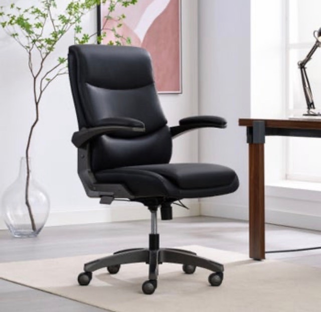 Brand New La-Z-Boy Executive Office Manager Chair + Flip-Up Arms - photo 2
