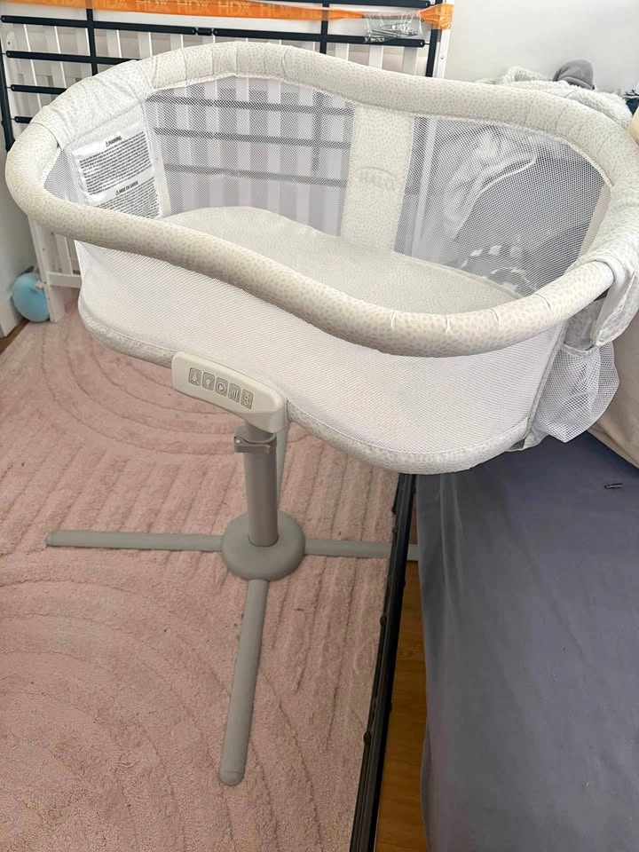 HALO BassiNest Swivel Sleeper