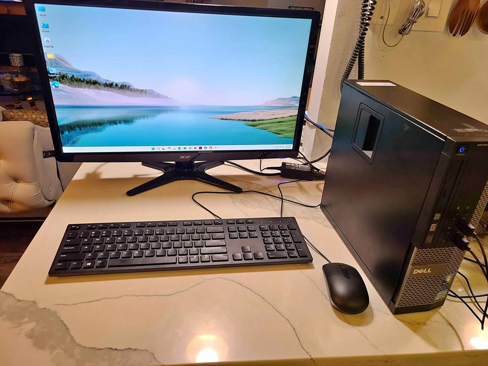 🇨🇦  Computer for students
