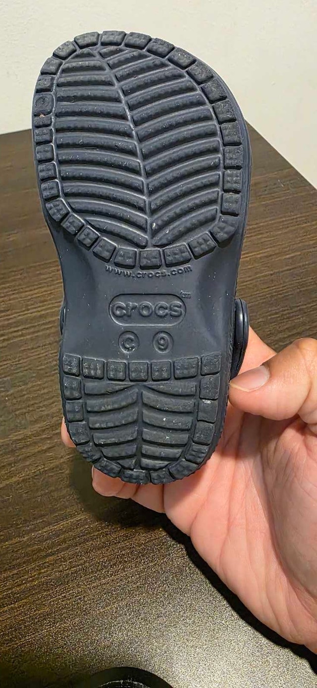 Crocs Navy Blue (kids size c9) - photo 4