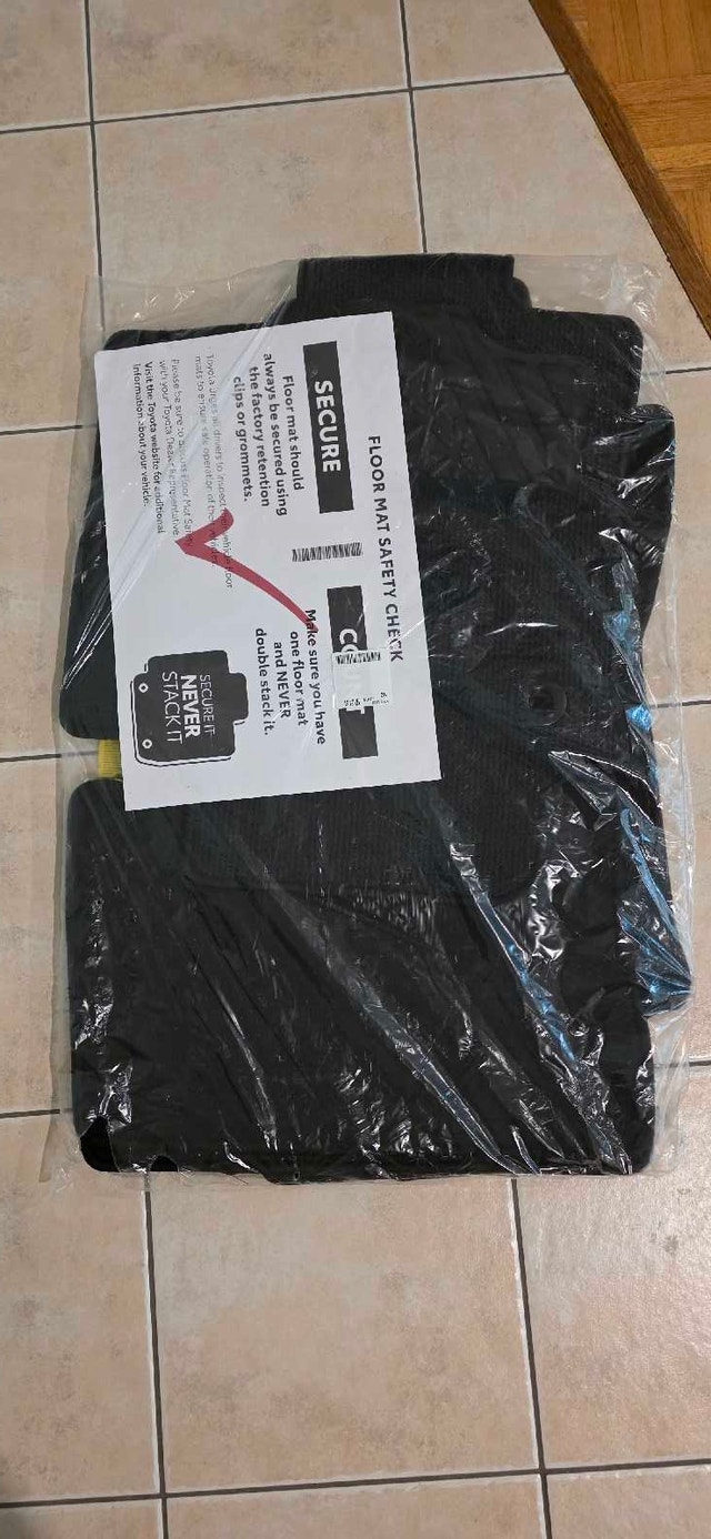 Floor mats toyota rav4 OEM - photo 2