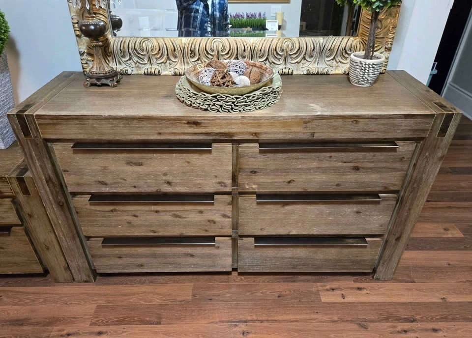 Structube Hamburg 6-Drawer Dresser