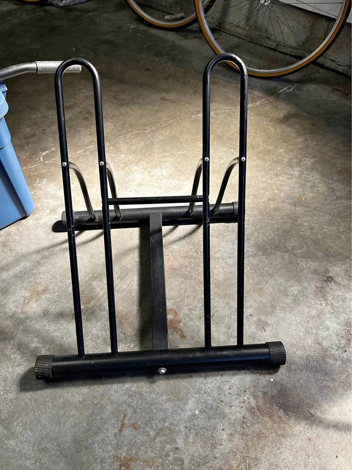TWO-BIKE BIKE RACK