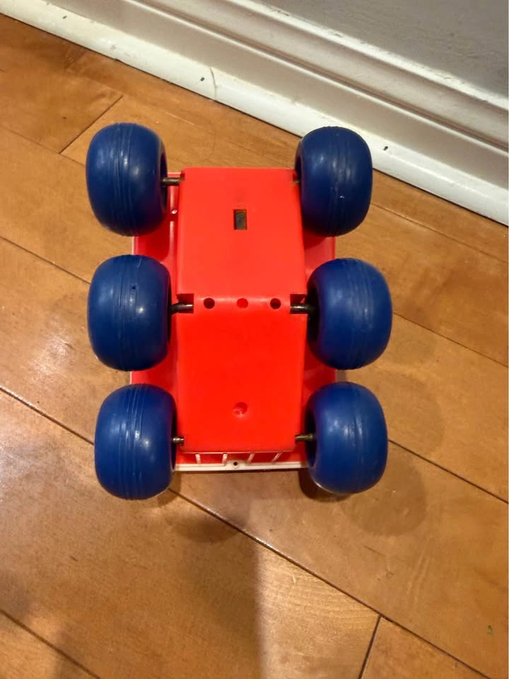 Vintage Fisher-Price Bouncing Buggy - photo 3