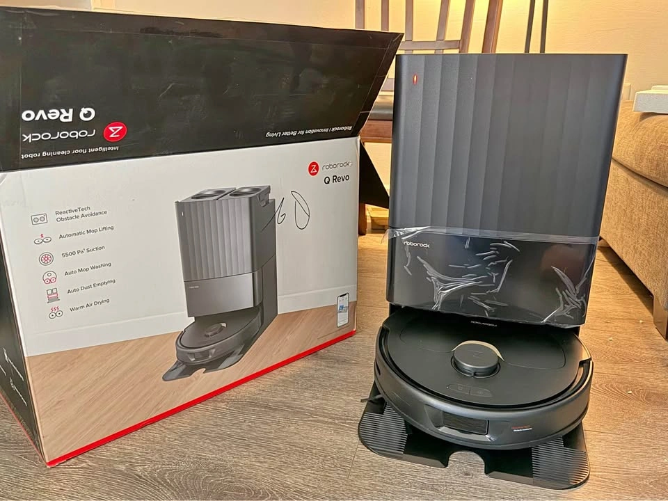 Roborock Q Revo Robot Vacuum & Mop