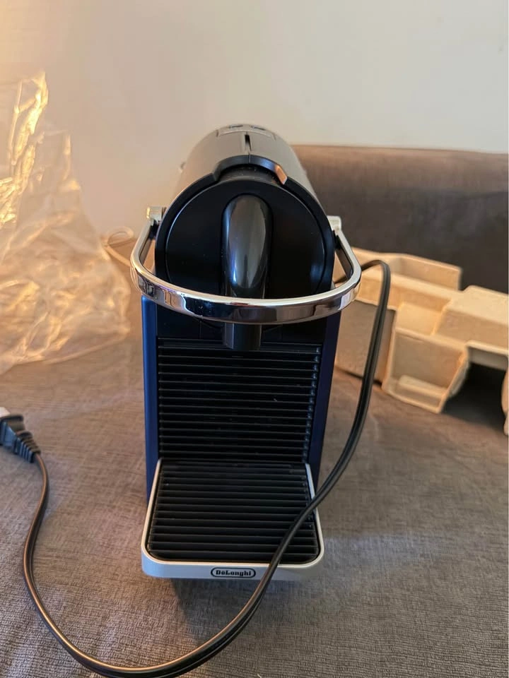 Nespresso Original Pixie Coffee Machine - photo 3