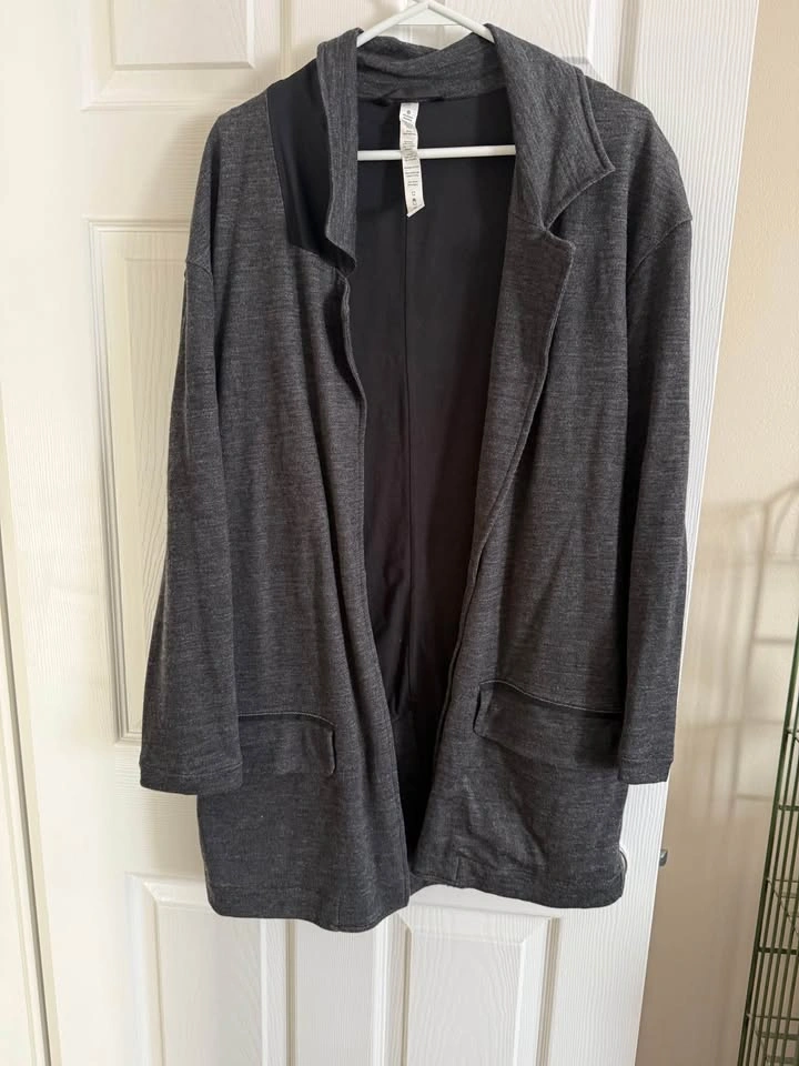 Lululemon Athletica Merino Wool Blend Cardigan Size 6 - photo 5