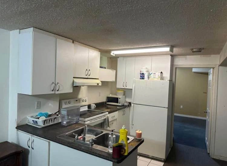 2 Beds 1 Bath - Apartment - photo 2