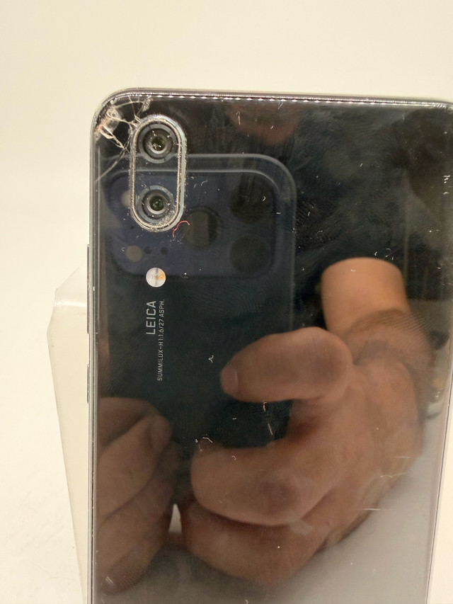 Huawei P20 – Black – 128GB – 4GB RAM – Screen Damaged – Works - photo 4
