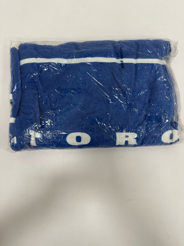 Toronto Blue Jays Beach Towel – Brand New, Sealed - photo 2