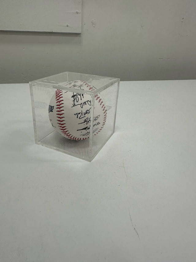 Autographed Baseball - photo 3