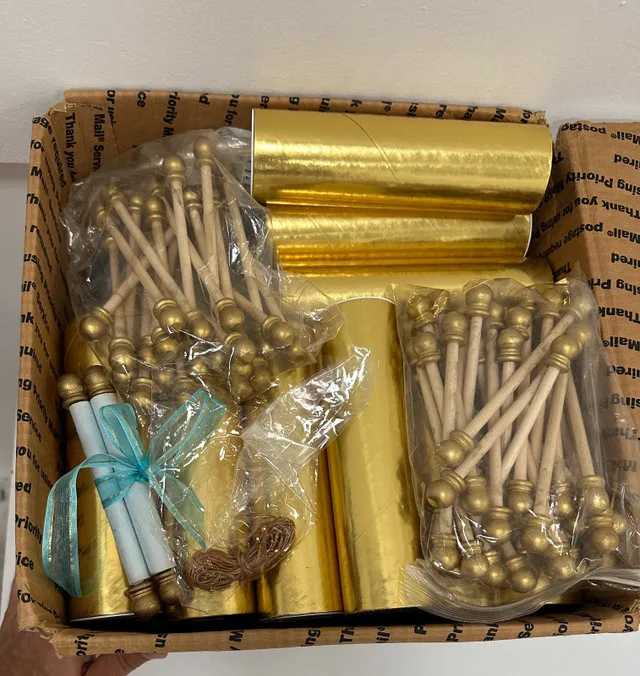 25-Piece DIY Scroll Invitation Kit – Gold & Elegant thumbnail