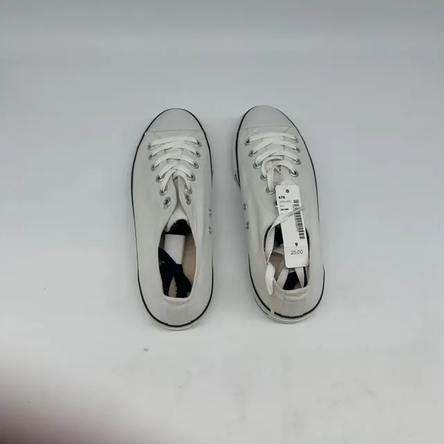 Smart Set White Canvas Sneakers – Unisex Casual Shoes image indicator(4)