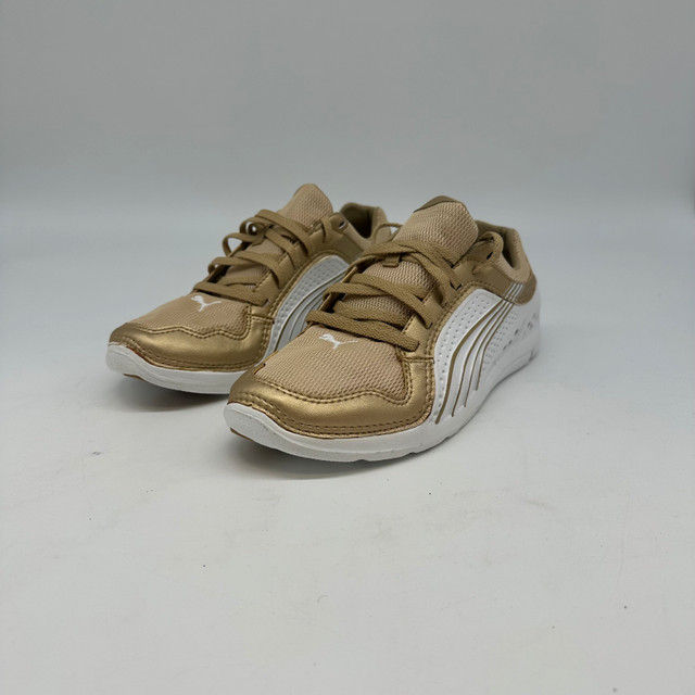 Puma Women’s L.I.F.T. Bolt Gold Racer Wns Sneakers size8.5