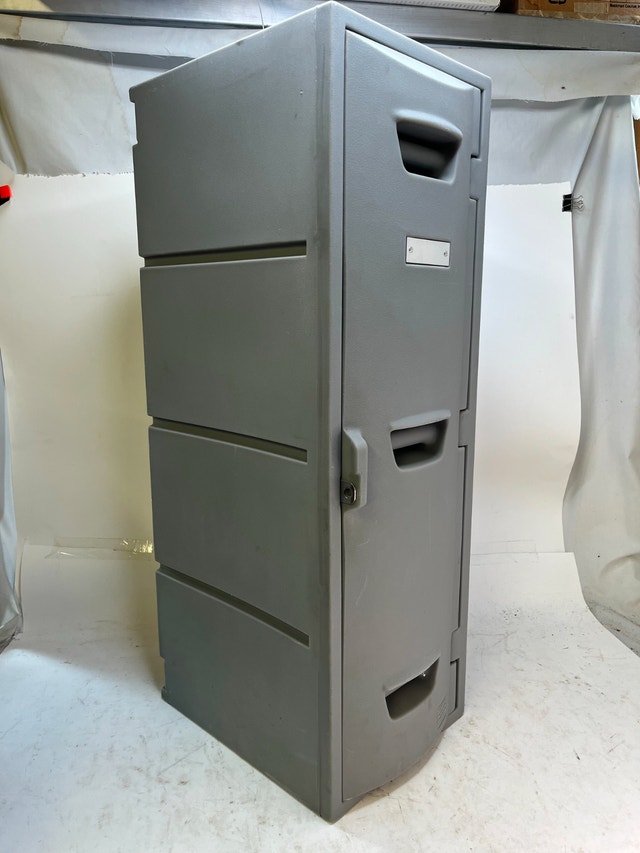 Remcon Plastic 1 Door Security Storage Locker 2 Coat Hooks - photo 2