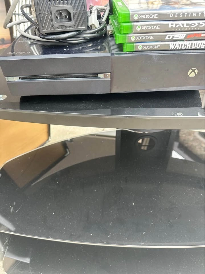 Xbox one without controller, and games
