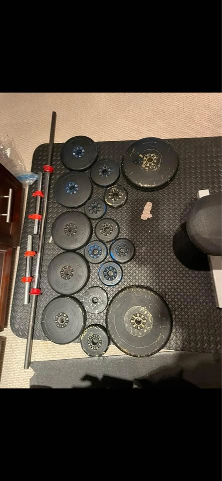 Bench and weights - photo 2
