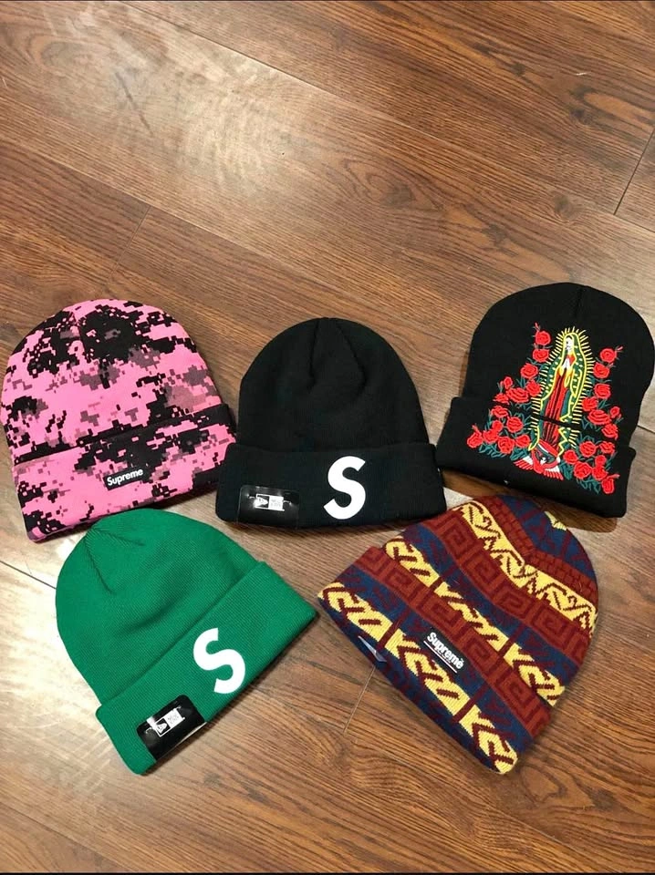 Supreme beanies selling in bulk