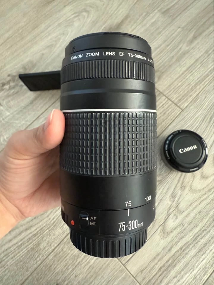 Canon EOS 800D DSLR Camera Bundle – Excellent Condition - photo 5