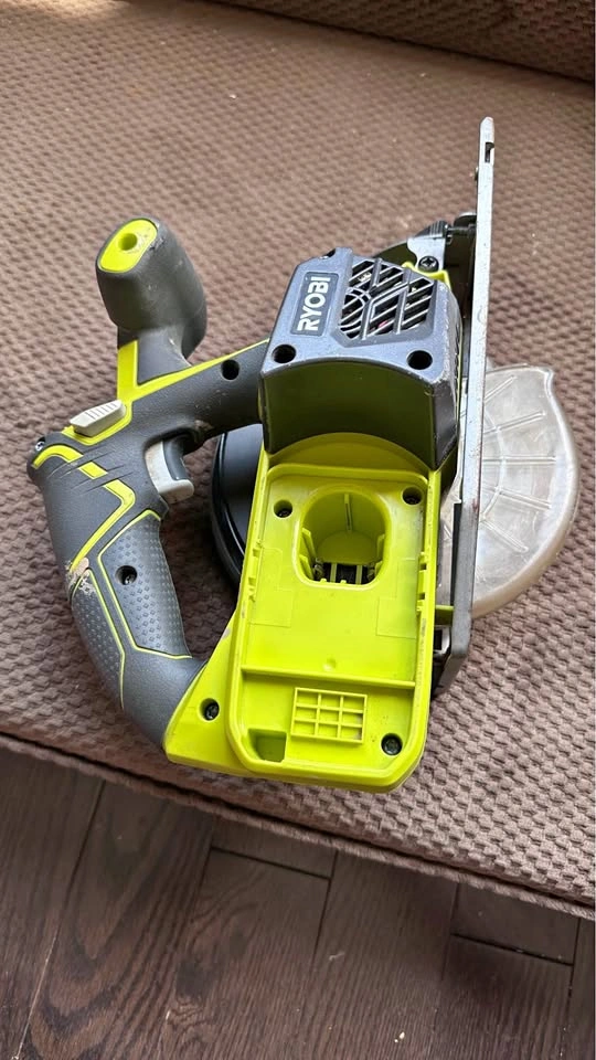 Ryobi P507 18V ONE+ 6-1/2" Cordless Circular Saw
