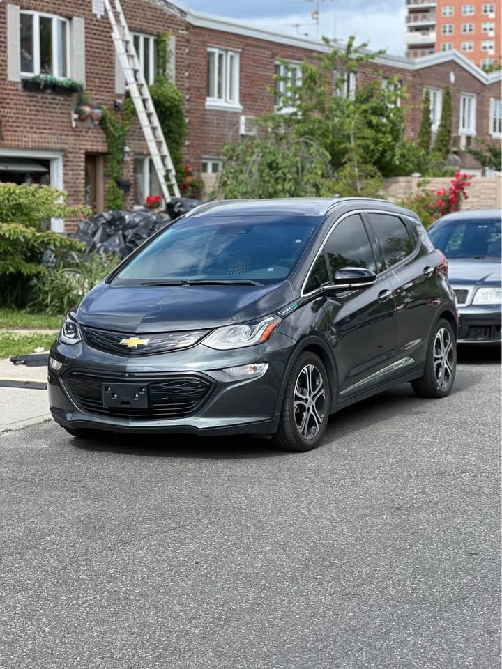 2020 Chevrolet Bolt EV · Premier Fully Loaded - photo 2