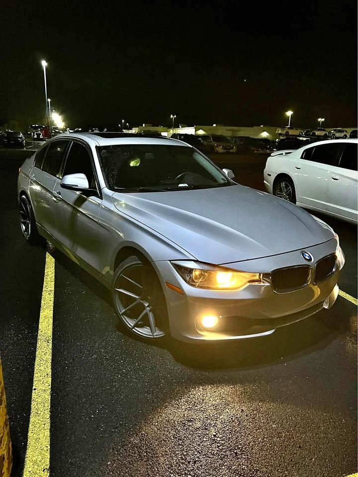 2013 BMW 3 Series · 320i xDrive Sedan 4D