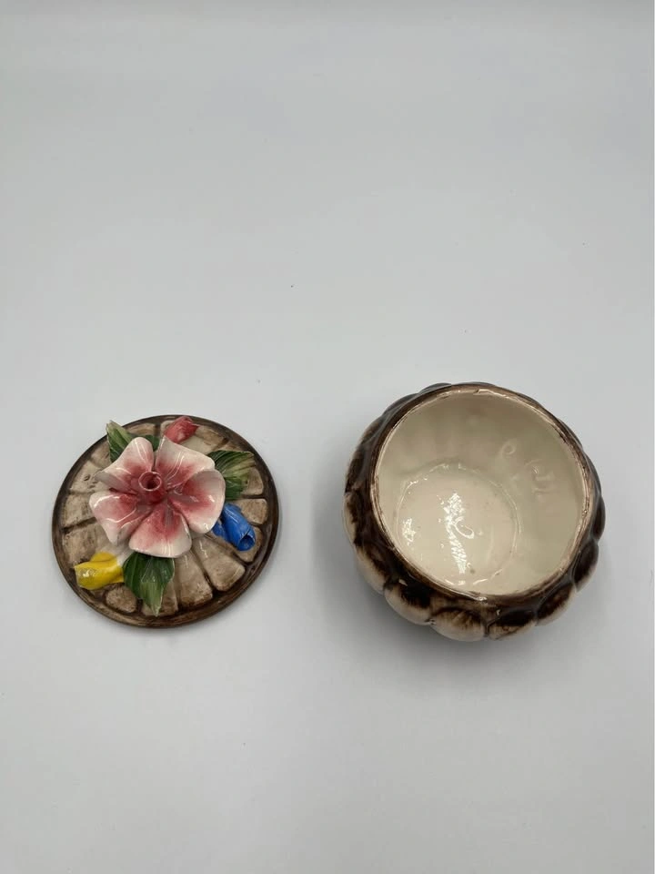 Vintage Capodimonte Trinket Box - photo 5