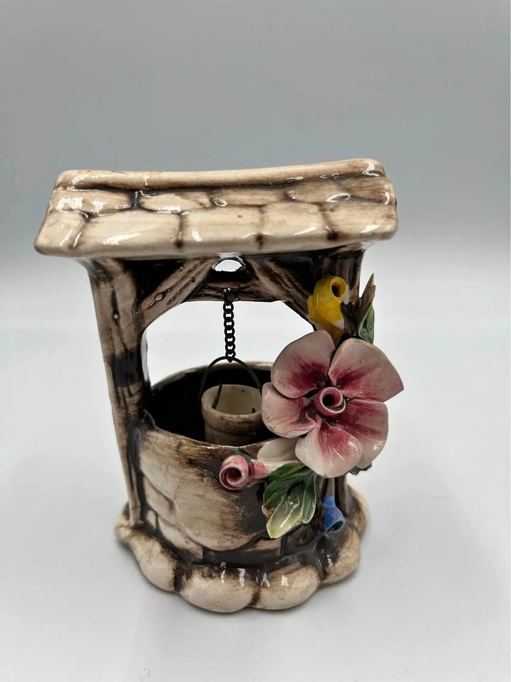 Vintage Nuova Capodimonte Porcelain Wishing Well Figurine