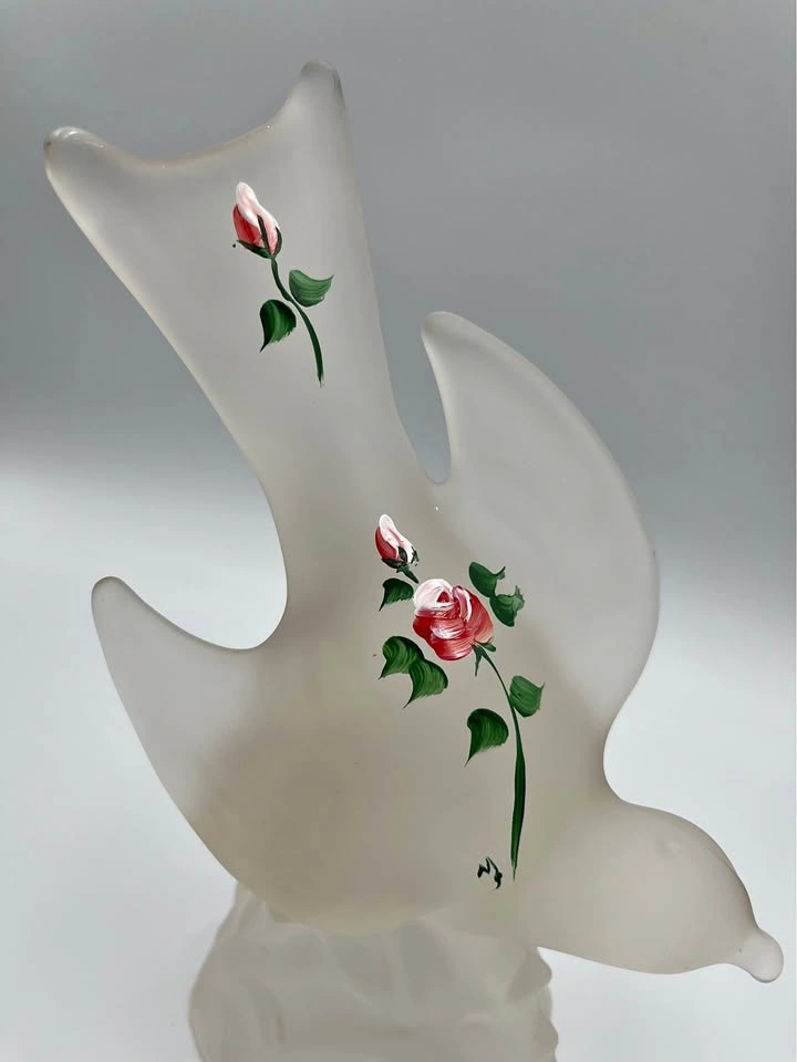 L.E. Smith Frosted Glass Bird