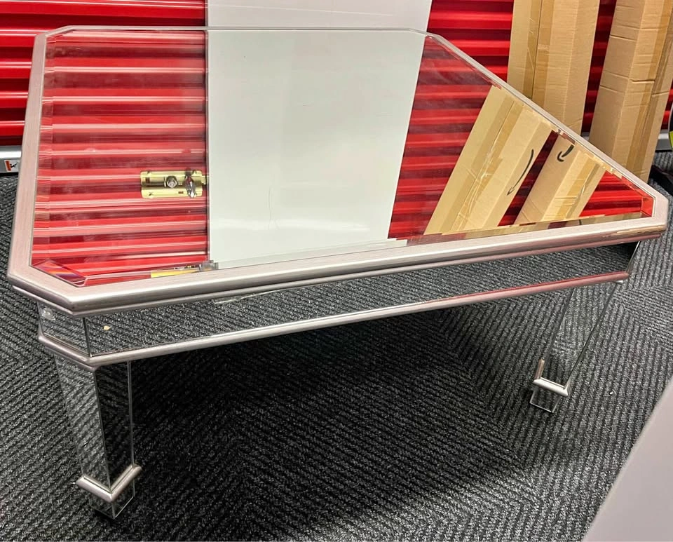 Mirror coffee table
