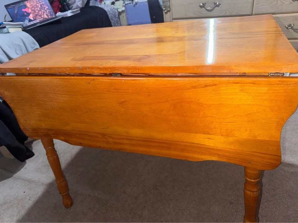 Full wooden desk and chair - photo 2
