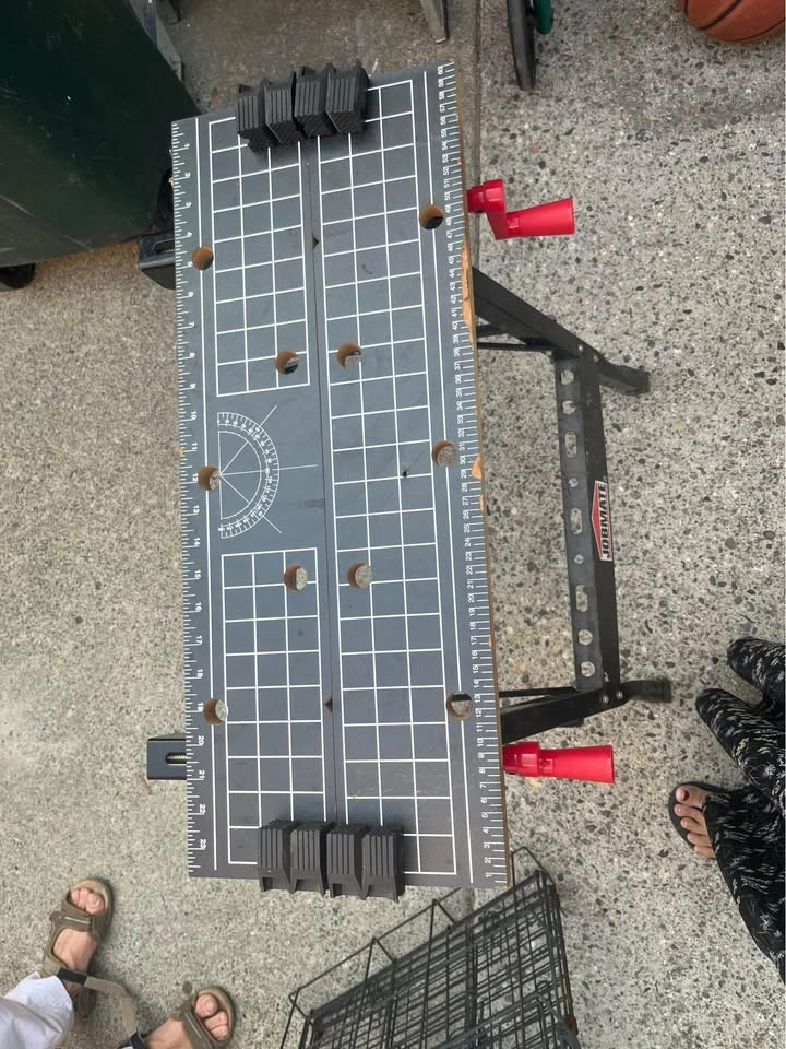 Brand New Job Mate work table - Need to sell ASAP - photo 2