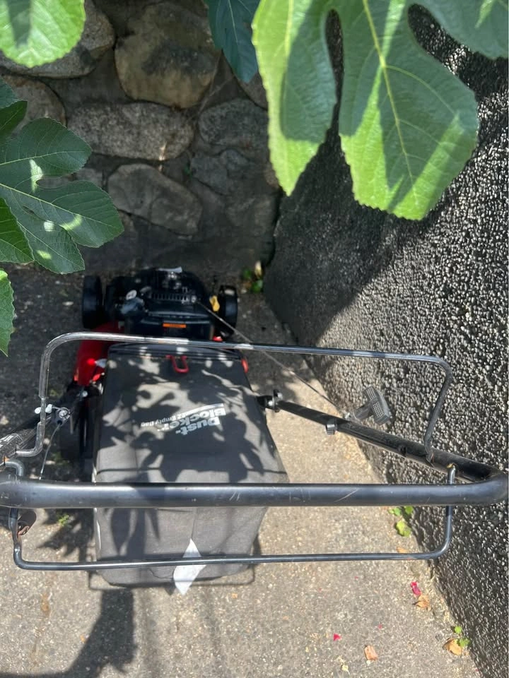 Craftsman Kohler Courage 149cc Lawn Mower - photo 4