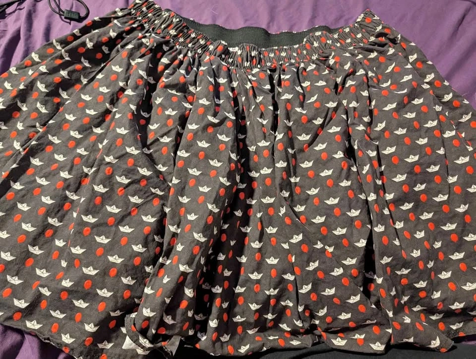 (One of a kind) Pennywise/IT pin-up style skirt (plus size)
