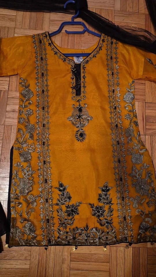 Girls Fancy Shalwar Kameez Party/Eid Dress Size 6-7 - photo 2