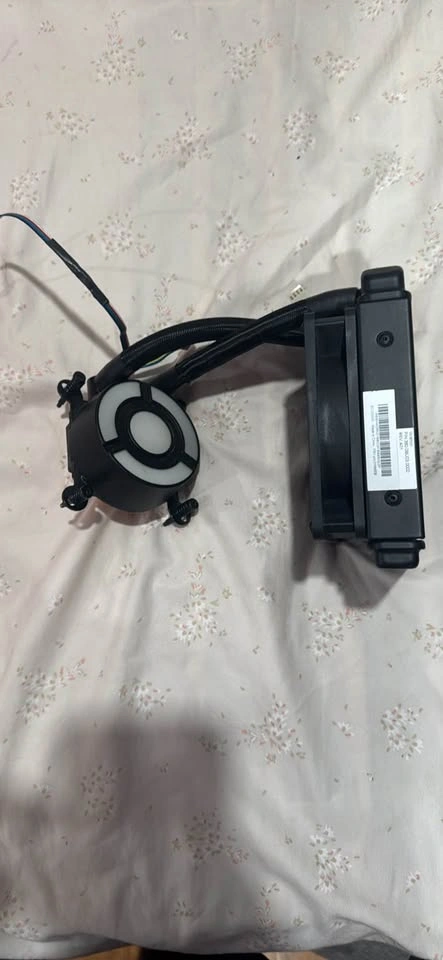 Lenovo Legion T730-28ICO LIQUID Cooling CPU Fan 01MN936 - photo 2