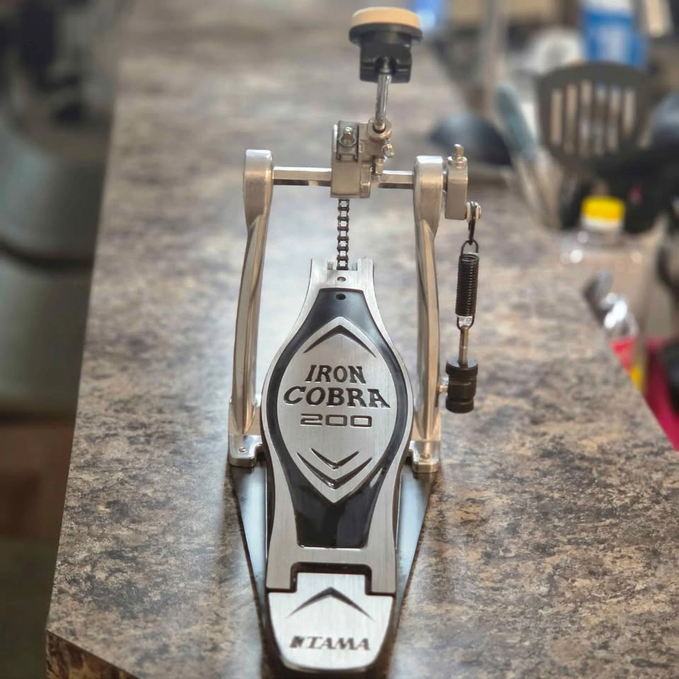 Single Bass Drum Pedal - Iron Cobra 200 - Like New - photo 2