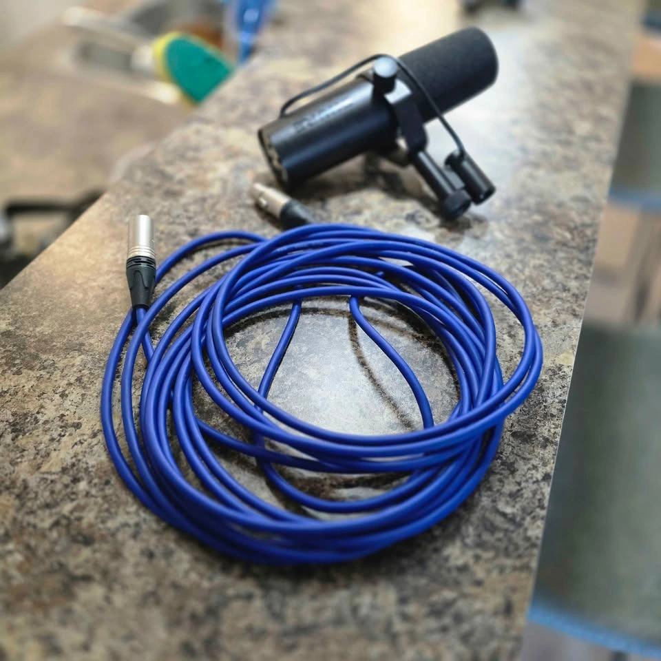 Shure SM7dB Dynamic Studio Microphone with Built-in Preamp - photo 5