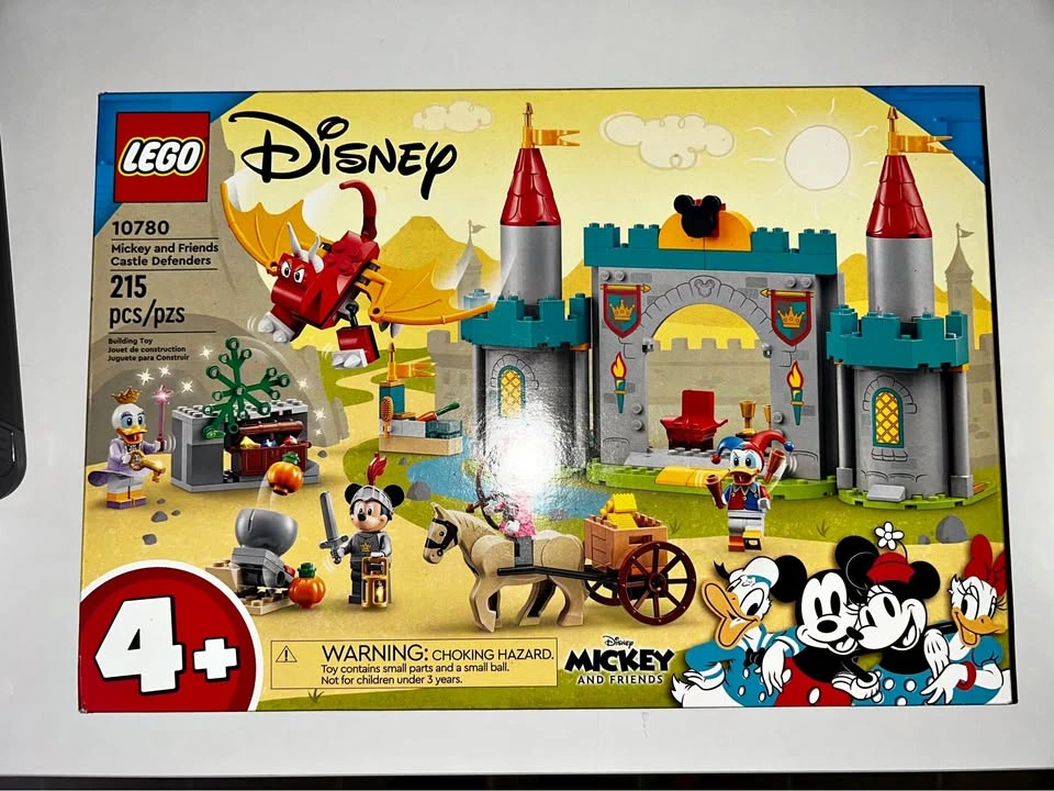 LEGO Disney 10780 Mickey and Friends Castle Defenders