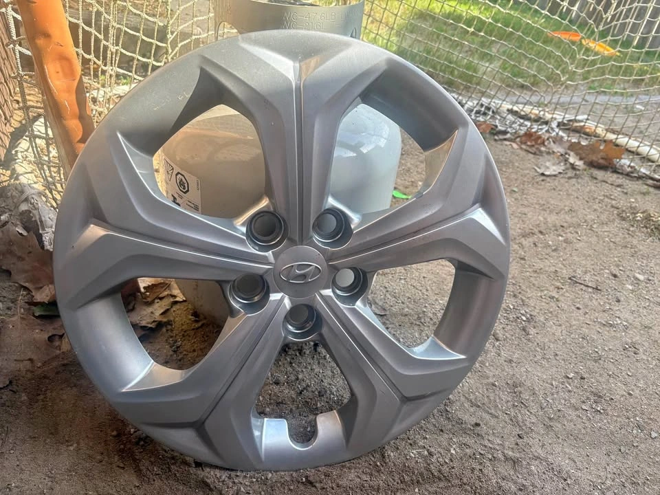 17” Hyundai wheel covers