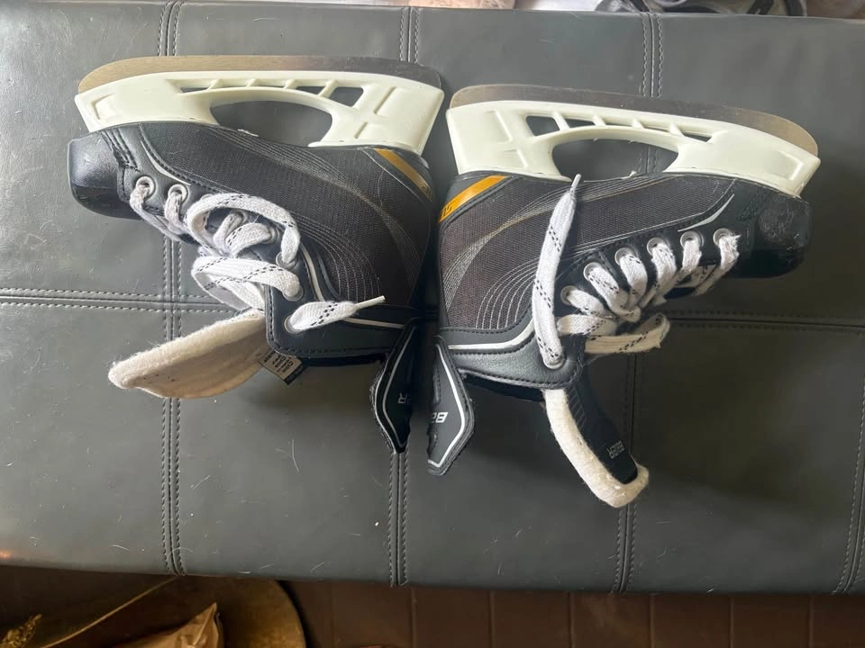BAUER SUPREME PRO (light speed) size 2 (kids) - photo 2