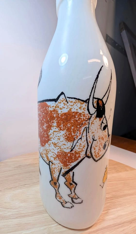 VINTAGE EGIZIA white milk glass bottle COW AND CHICK