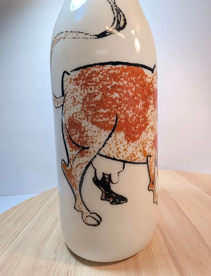 VINTAGE EGIZIA white milk glass bottle COW AND CHICK - photo 3