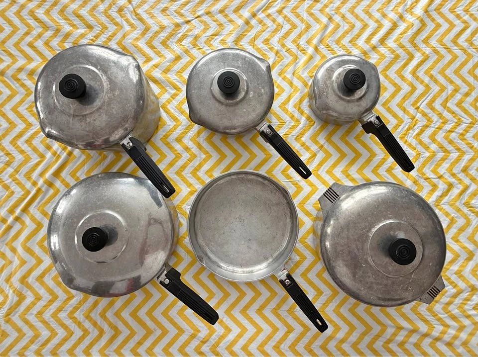 VTG. Magnalite Cast Aluminum Cookware, 11 pc. Set