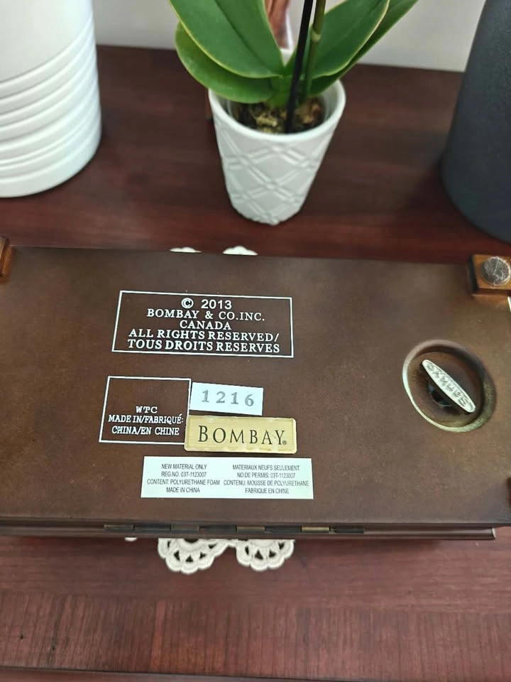 Bombay wooden Jewelry Box with integrated Jukebox - photo 2