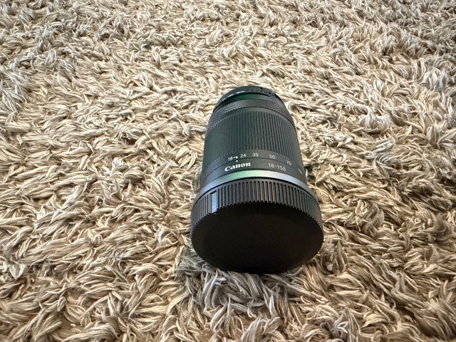 RF-S 18 to 150 lens - photo 2