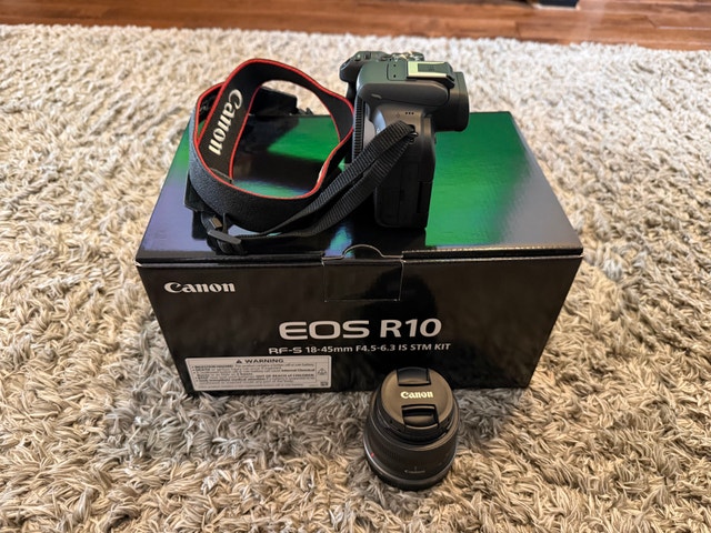 Canon R10 body with RF-S 18 to 45 kit lens - photo 4