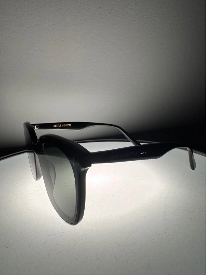 Authentic Gentle Monster “Rosy” Sunglasses (Glasses Only) - photo 4