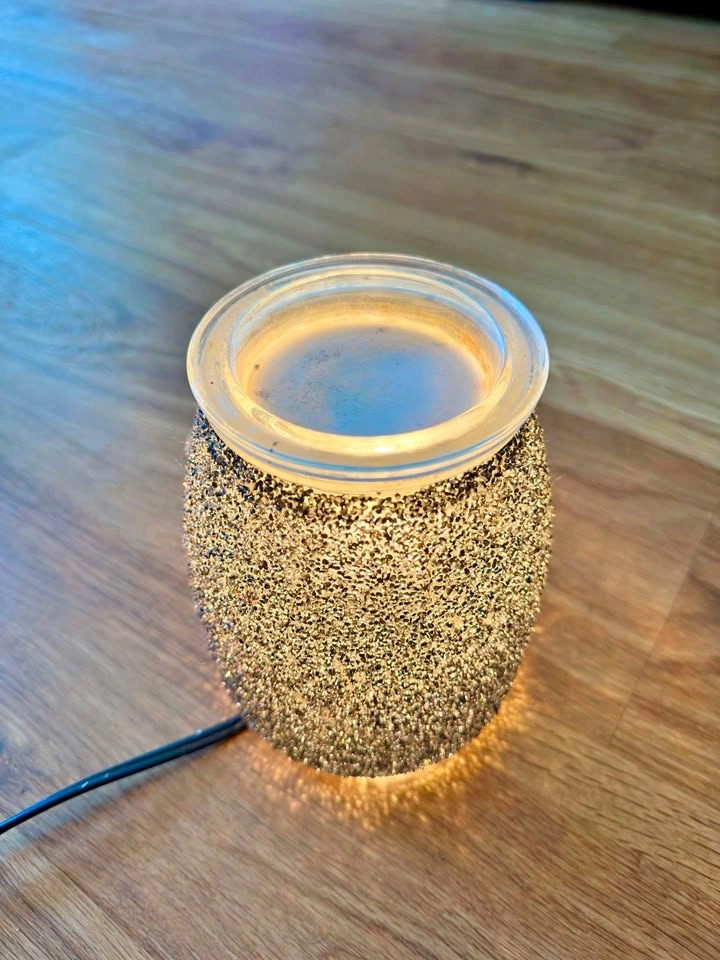 Twinkle Scentsy Warmer + Free Scentsy Wax Bars
