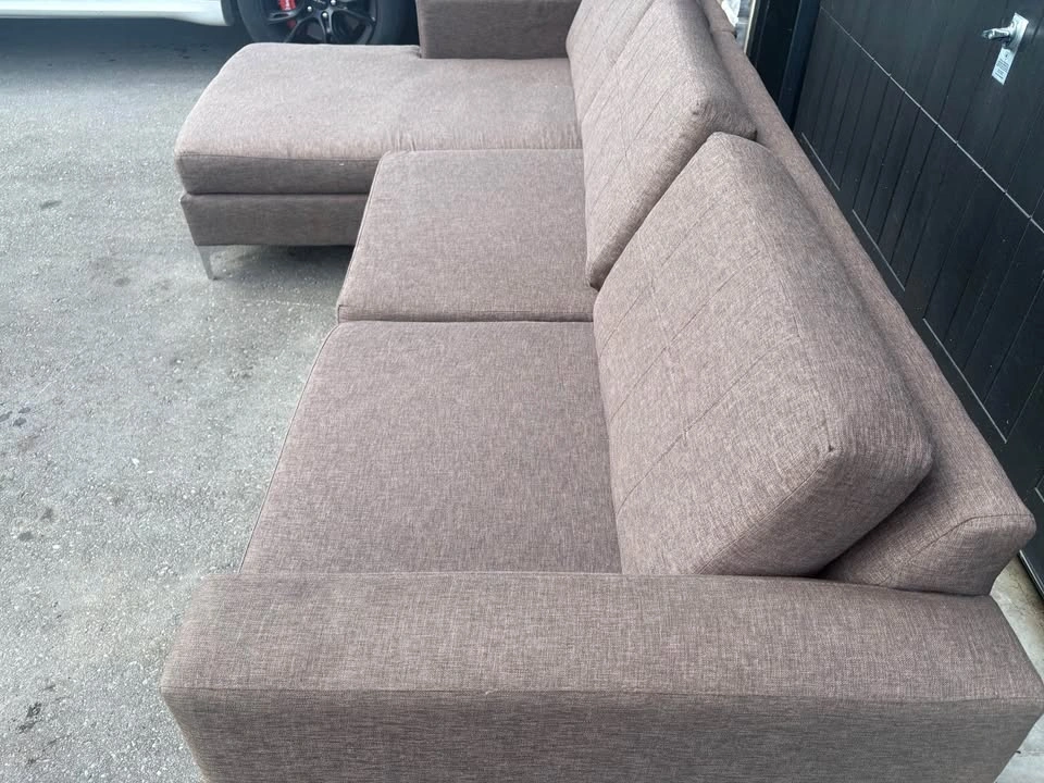 Large Grey Brown Sectional Sofa with Chaise - photo 4